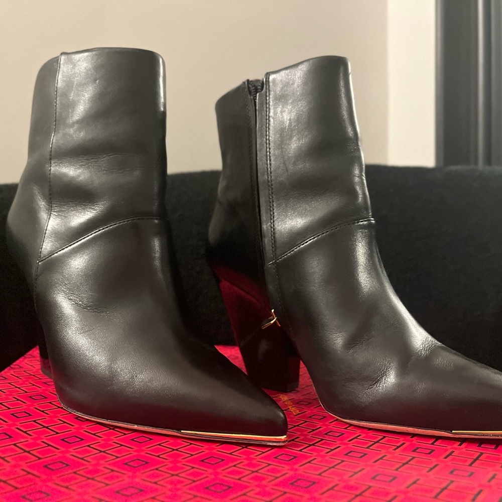 Beautiful  tapered,heal with  gold toe accent, Lila boots
